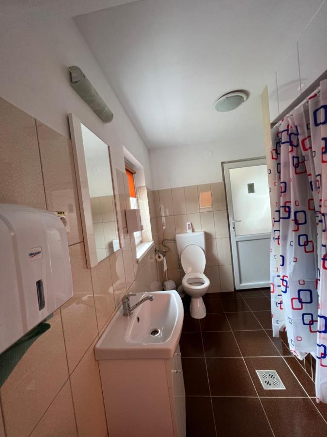 Antal Guesthouse Ghimeş-Făget Eksteriør billede